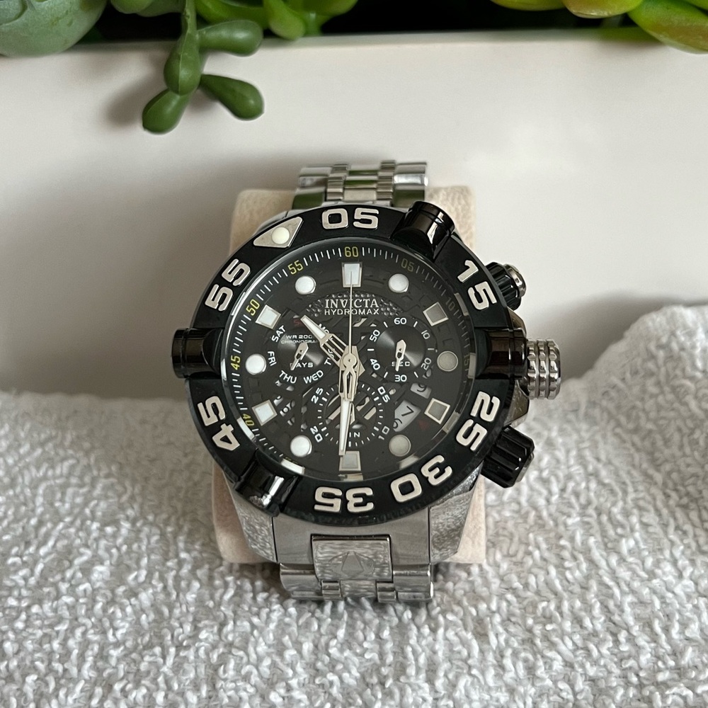 Invicta 52mm Hydromax Watch